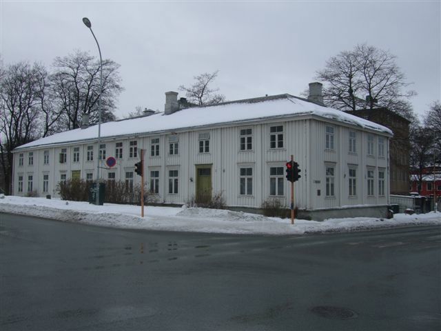 Blått skilt: Elgeseter gård i Trondheim