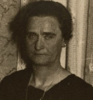 Blått skilt Thea Roaldseth Mæhre